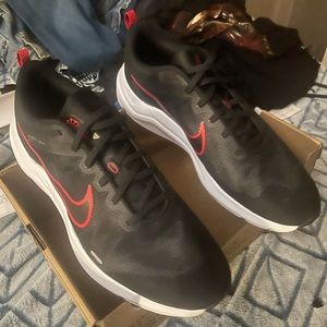 Brand new Nike runners